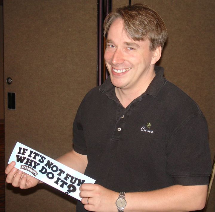 Linus Torvalds 表示：
如果是不好玩的事， 我才不跟你玩咧！