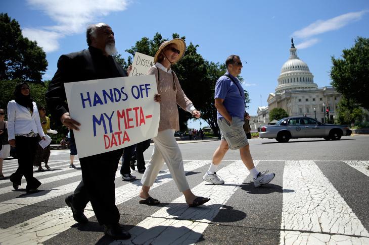 抗議政府監控公民 metadata 的遊行